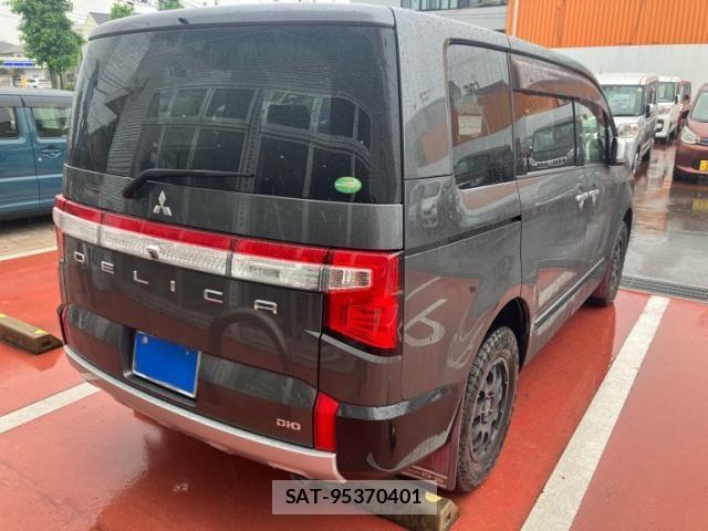 Mitsubishi DELICA 2019-03 8314219-4