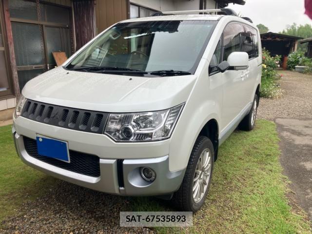 Mitsubishi DELICA 2015-09 8314227-1
