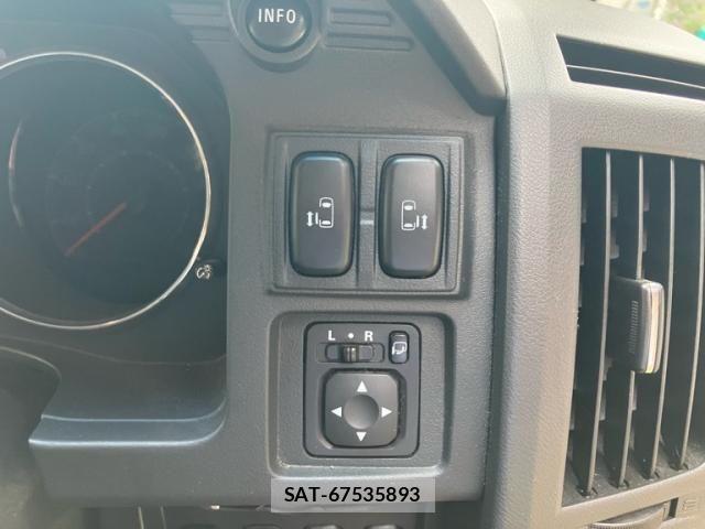 Mitsubishi DELICA 2015-09 8314227-21