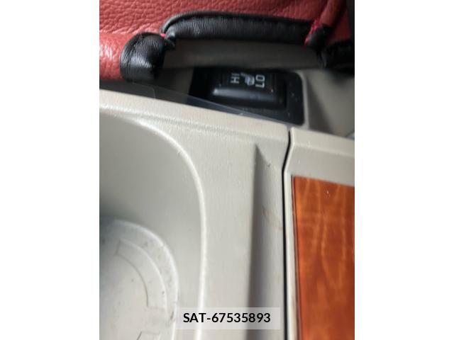 Mitsubishi DELICA 2015-09 8314227-24