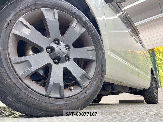 Mitsubishi DELICA 2016-07 8314223-12