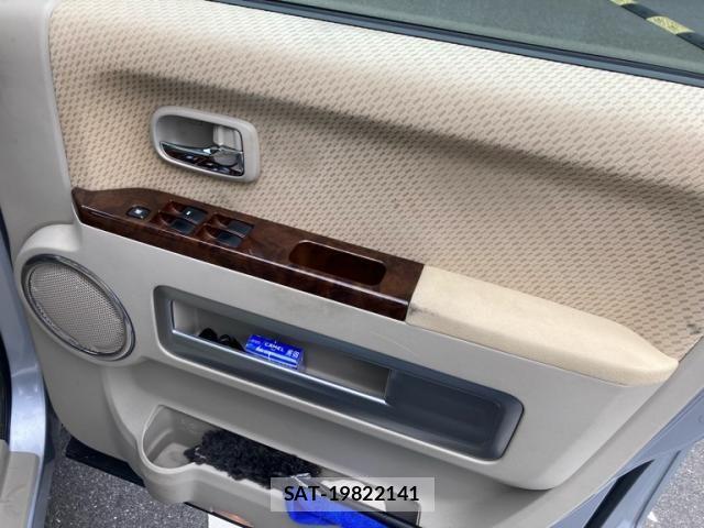 Mitsubishi DELICA 2011-10 8314229-10