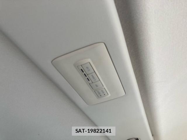 Mitsubishi DELICA 2011-10 8314229-19