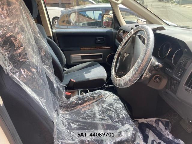 Mitsubishi DELICA 2009-09 8314230-12