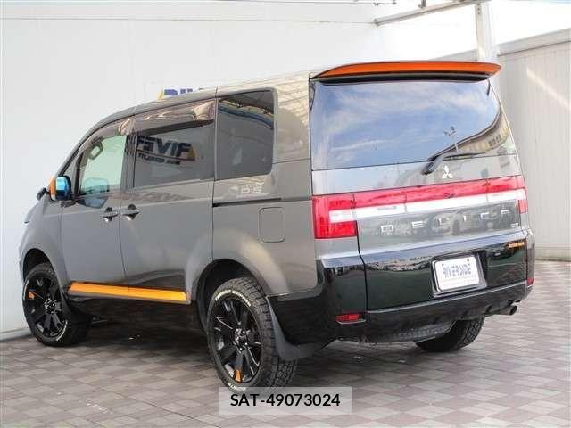 Mitsubishi DELICA 2018-03 8314218-22
