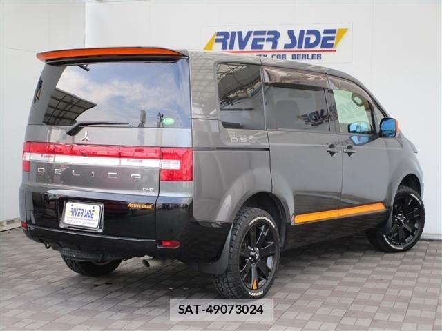 Mitsubishi DELICA 2018-03 8314218-2