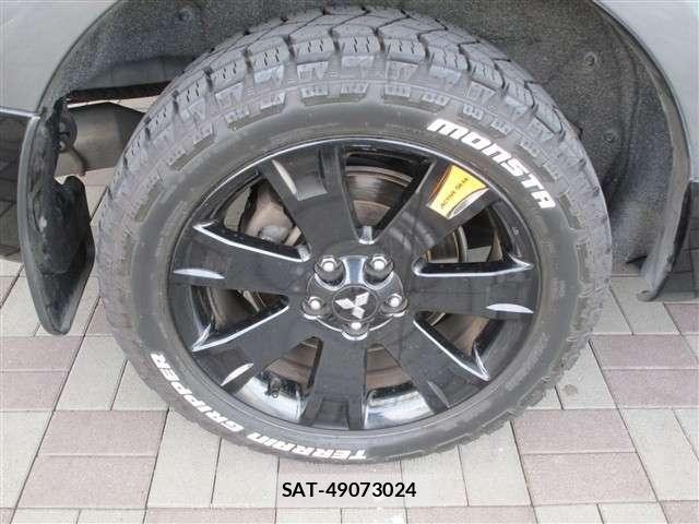 Mitsubishi DELICA 2018-03 8314218-26