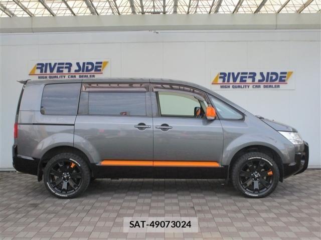 Mitsubishi DELICA 2018-03 8314218-3