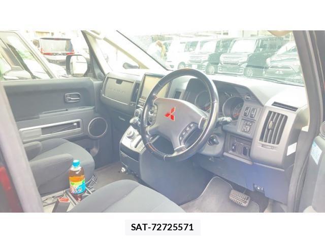 Mitsubishi DELICA 2014-07 8314225-15