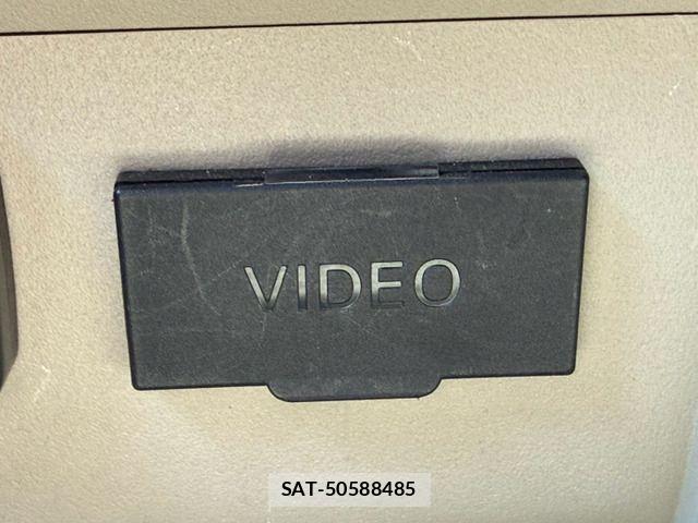 Mitsubishi DELICA 2009-04 8314228-9