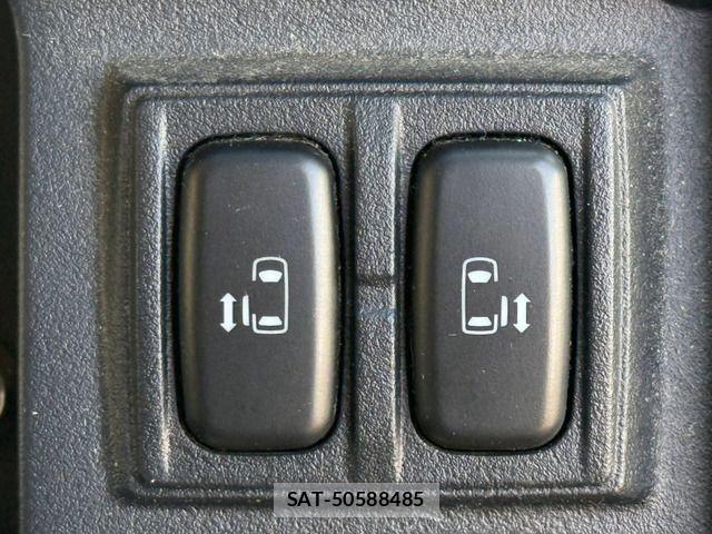 Mitsubishi DELICA 2009-04 8314228-15