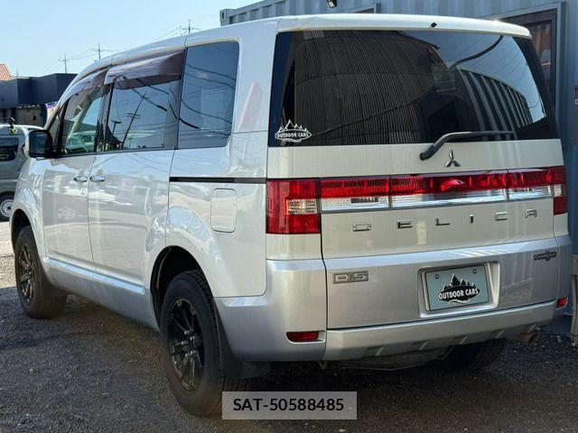 Mitsubishi DELICA 2009-04 8314228-1