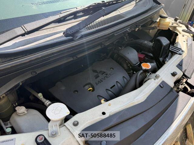 Mitsubishi DELICA 2009-04 8314228-3