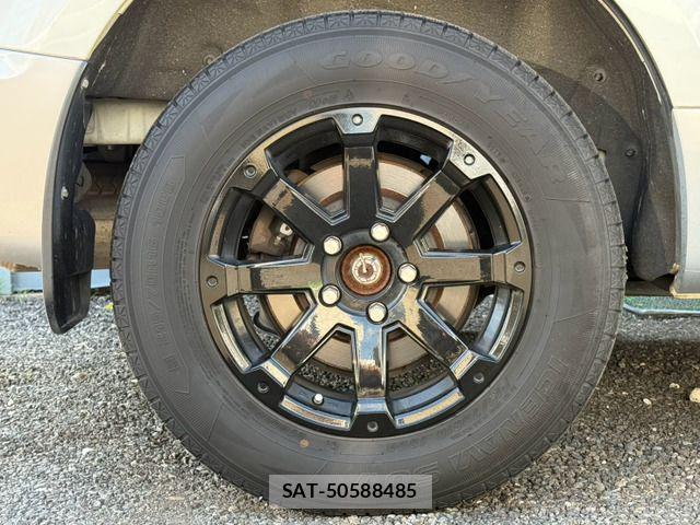 Mitsubishi DELICA 2009-04 8314228-5