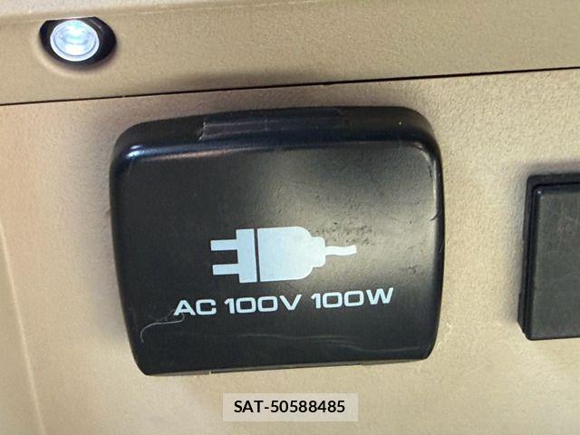 Mitsubishi DELICA 2009-04 8314228-8