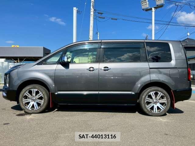 Mitsubishi DELICA 2020-02 8314220-14