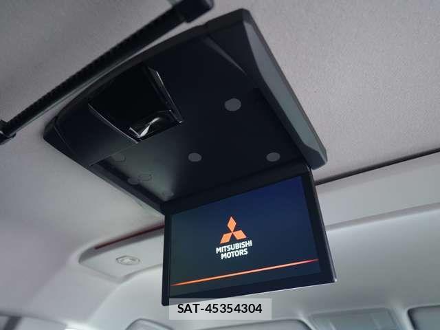 Mitsubishi DELICA 2022-06 8314211-13