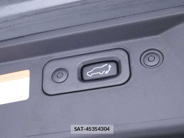 Mitsubishi DELICA 2022-06 8314211-17
