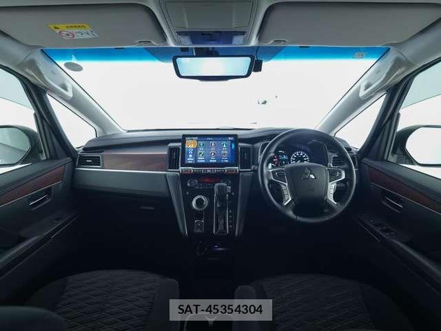 Mitsubishi DELICA 2022-06 8314211-6