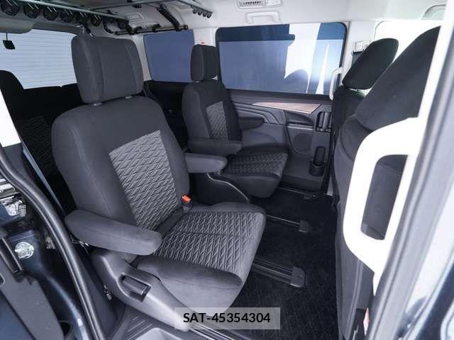 Mitsubishi DELICA 2022-06 8314211-8