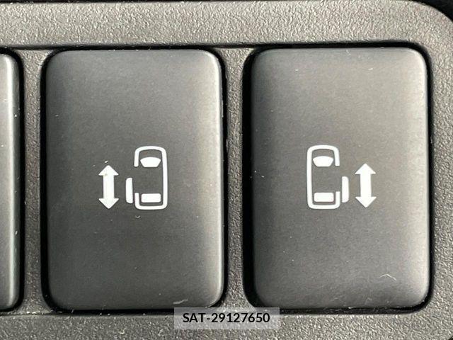 Mitsubishi DELICA 2022-12 8314210-5