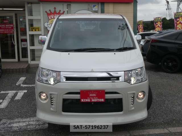 Mitsubishi DELICA 2016-07 8314221-9
