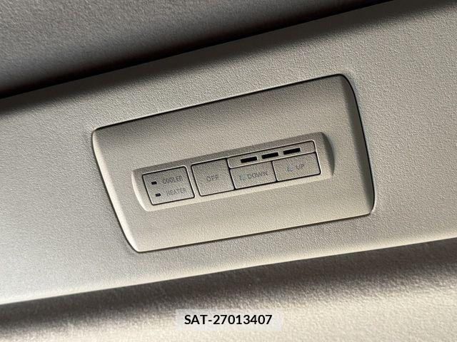 Mitsubishi DELICA 2013-05 8314226-26