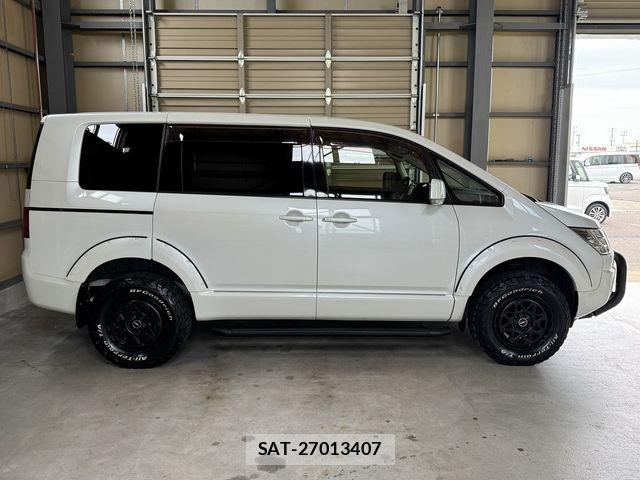 Mitsubishi DELICA 2013-05 8314226-6