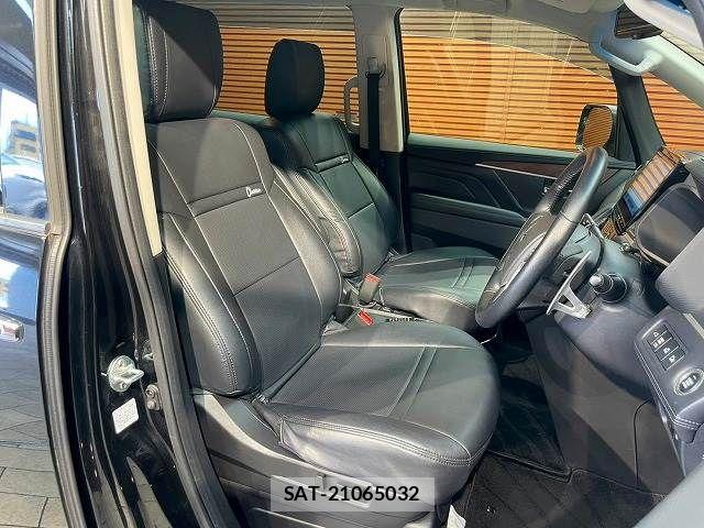 Mitsubishi DELICA 2019-07 8335598-10