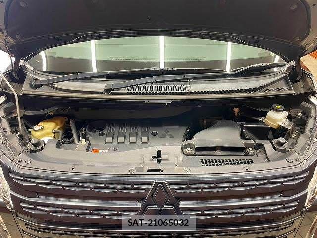 Mitsubishi DELICA 2019-07 8335598-13