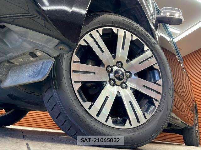 Mitsubishi DELICA 2019-07 8335598-18