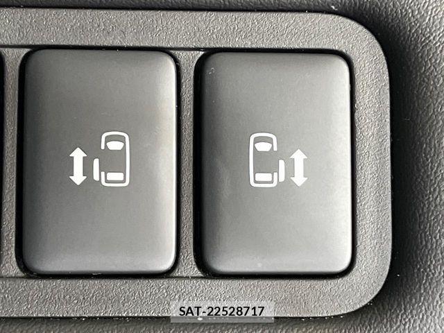 Mitsubishi DELICA 2023-11 8335596-5