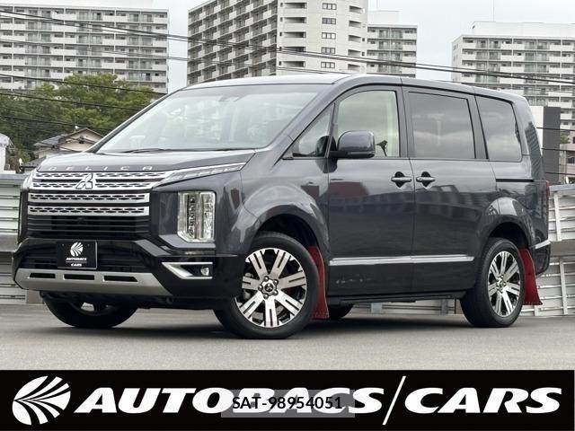 Mitsubishi DELICA 2022-05 8335591-0