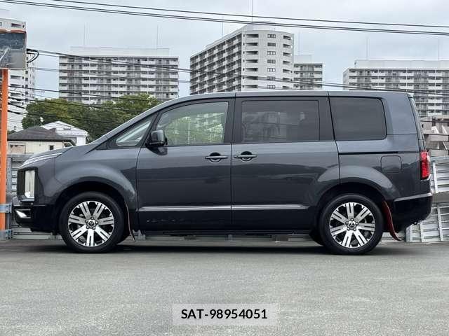 Mitsubishi DELICA 2022-05 8335591-10