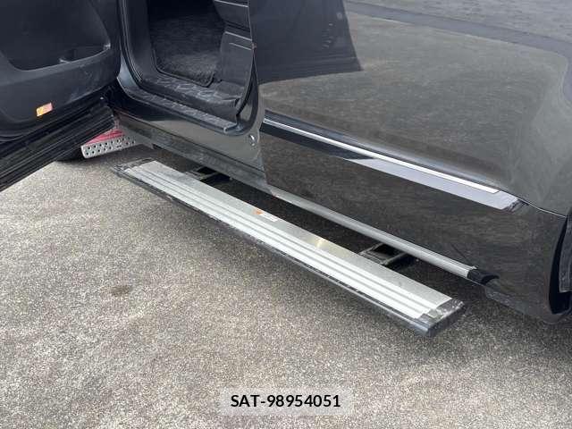 Mitsubishi DELICA 2022-05 8335591-11