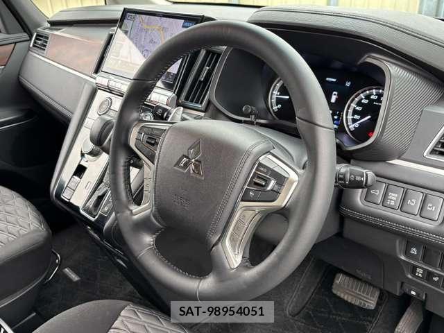 Mitsubishi DELICA 2022-05 8335591-13