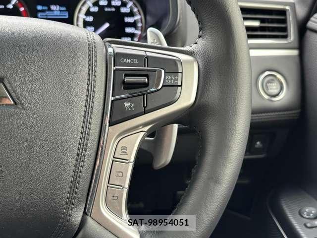 Mitsubishi DELICA 2022-05 8335591-15