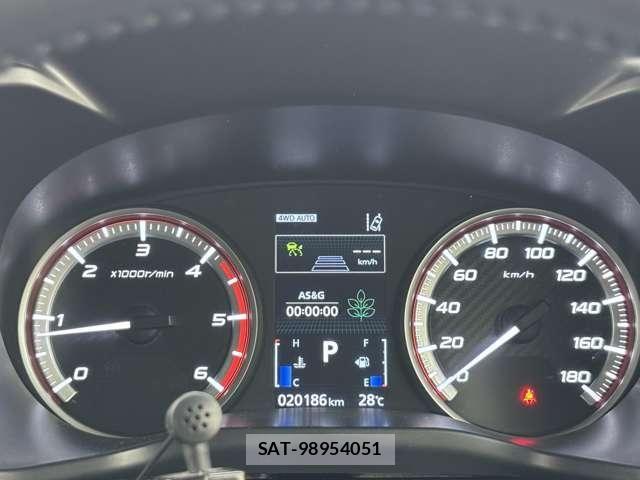 Mitsubishi DELICA 2022-05 8335591-18