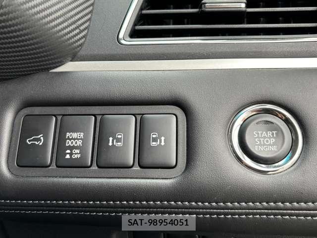 Mitsubishi DELICA 2022-05 8335591-23