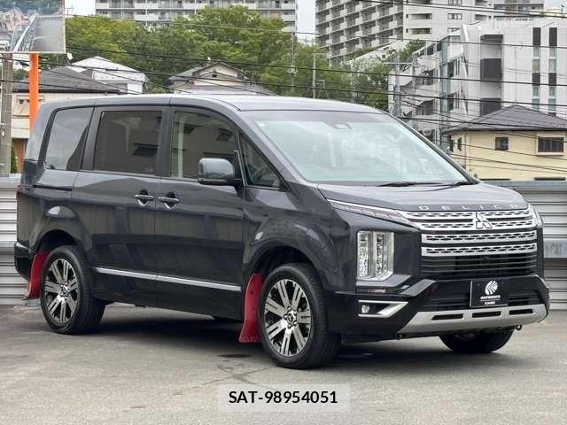 Mitsubishi DELICA 2022-05 8335591-4