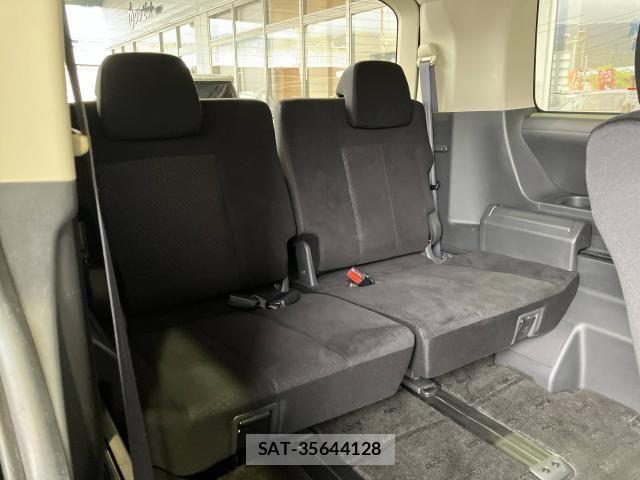 Mitsubishi DELICA 2015-03 8335606-18