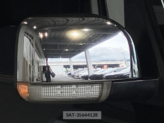 Mitsubishi DELICA 2015-03 8335606-4