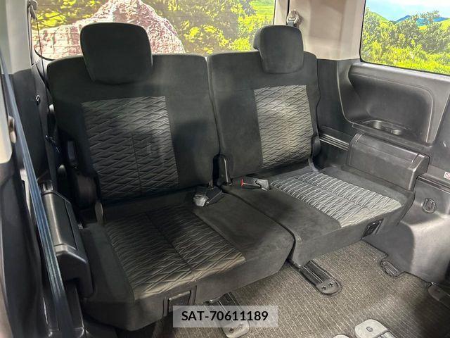 Mitsubishi DELICA 2023-11 8335594-9