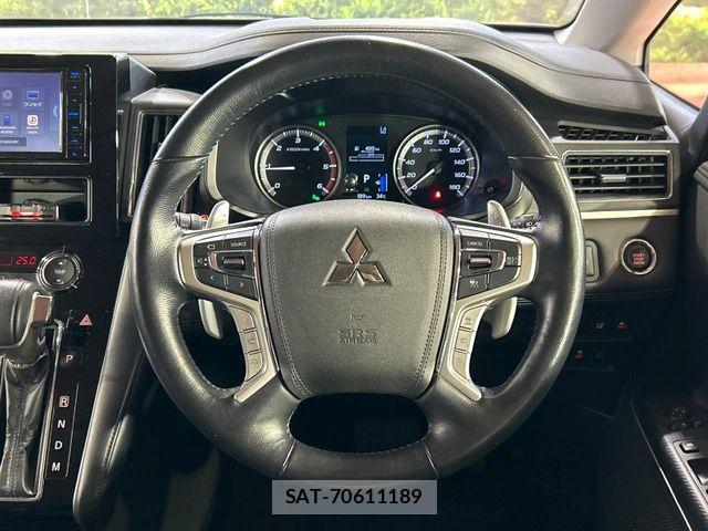 Mitsubishi DELICA 2023-11 8335594-11