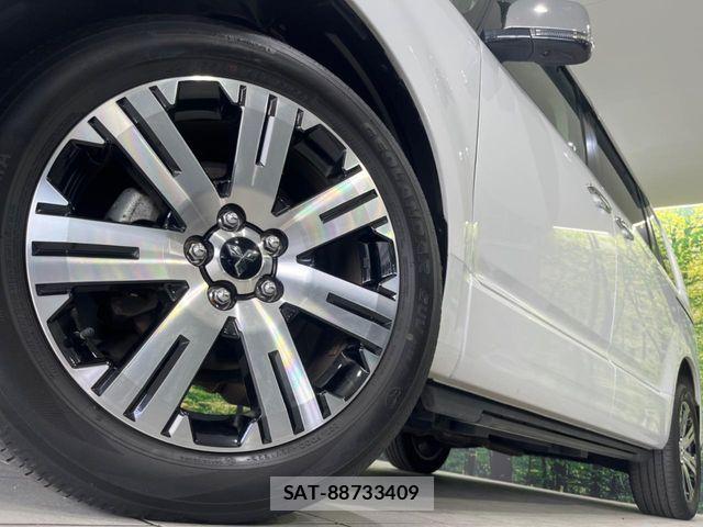 Mitsubishi DELICA 2023-10 8335588-12