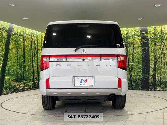 Mitsubishi DELICA 2023-10 8335588-15
