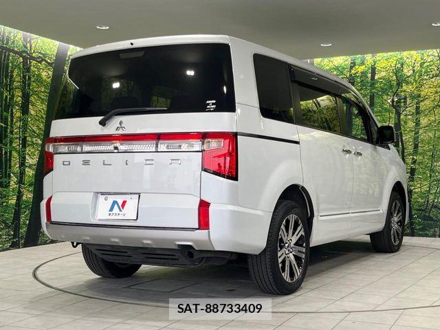Mitsubishi DELICA 2023-10 8335588-17