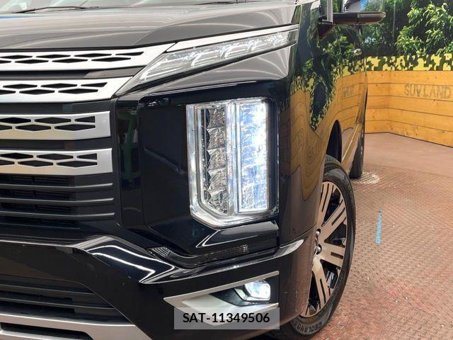 Mitsubishi DELICA 2023-07 8335593-14