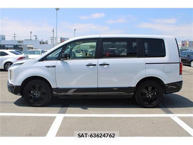 Mitsubishi DELICA 2026-01 8335587-11