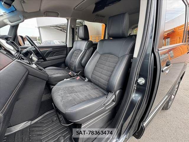 Mitsubishi DELICA 2023-11 8335597-16
